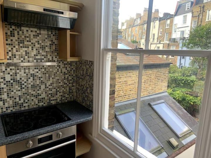 Lovely Spacious 1-Bedroom Flat In Tufnell Park Close To Central Londra Esterno foto
